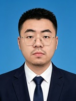 杨培根照片
